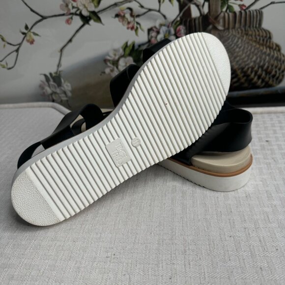 Time And Tru Womens Black Sandals Size 11  Adjustable Straps Comfortable - Picture 9 of 9